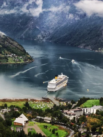 Norveç Fiyortları Gemi Turları